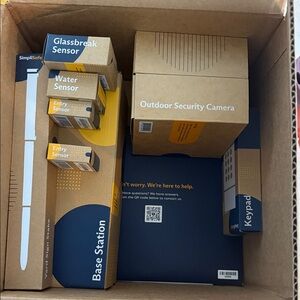 SimpliSafe Security Kit